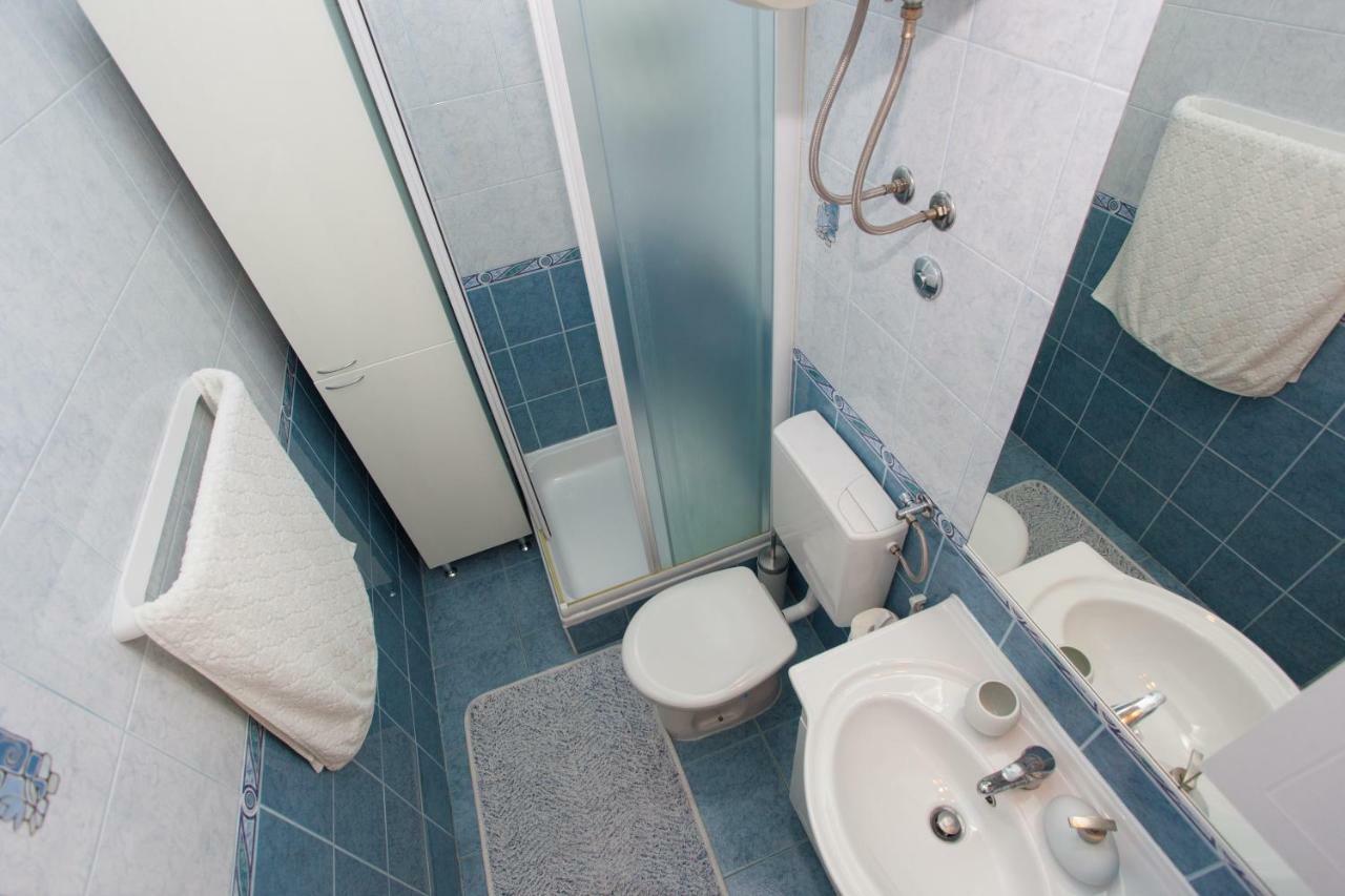 דירות מאקרסקה Apartman Antonio מראה חיצוני תמונה